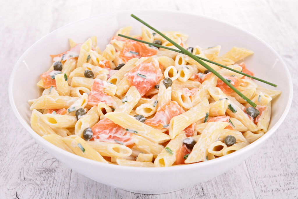 Bologna, 'la cena è pronta!' 19enne serve “penne al salmone avvelenate